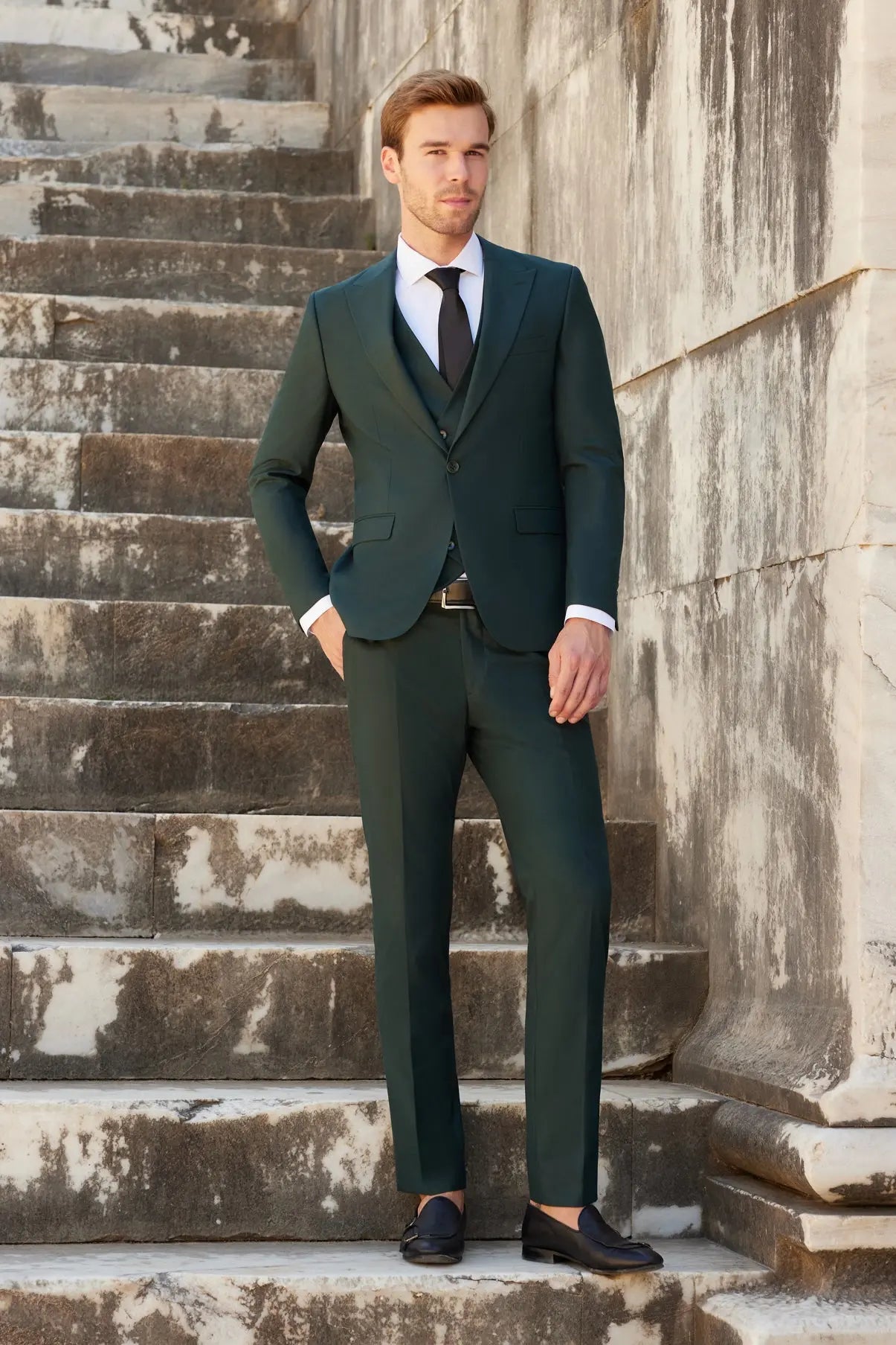 Olive Grove Suit – Stylish Slim Fit Three Piece Suit for Men 40UK
