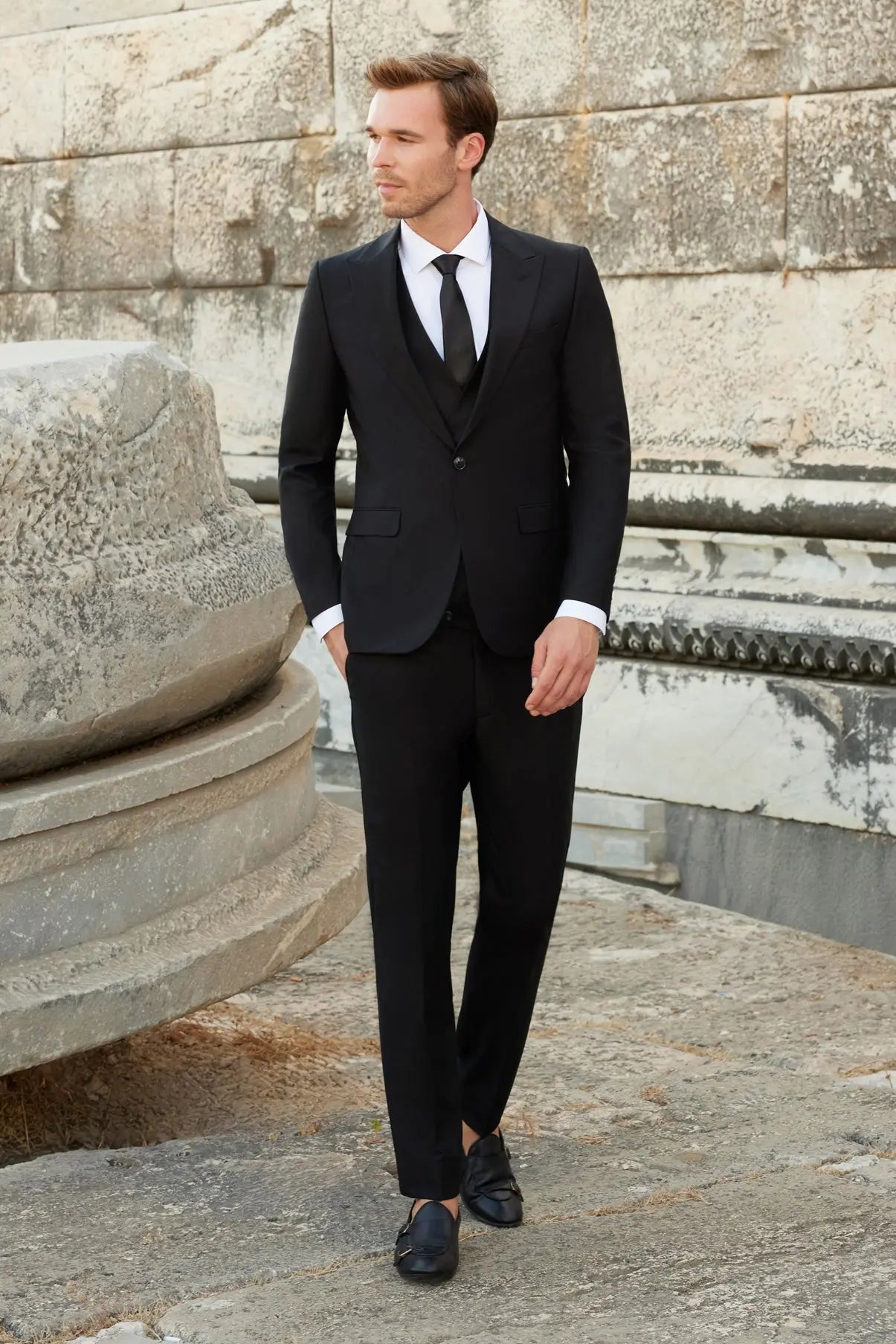 Midnight Elegance Slim Fit Black Three Piece Suit Men's Style Novo Suit