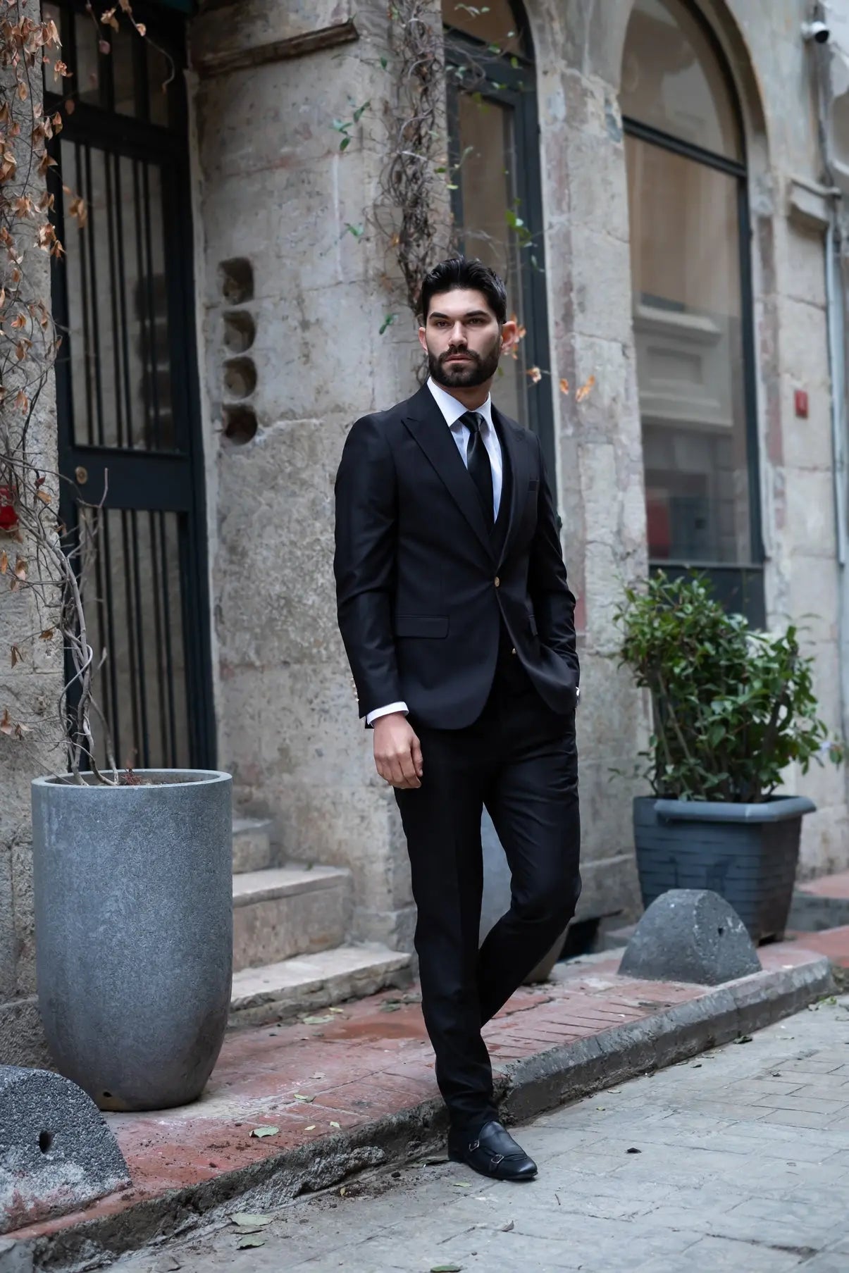 black dress suit men's Men's Black Detailed Suit| Groom & Guest Wedding Attire – HolloMen main image 0