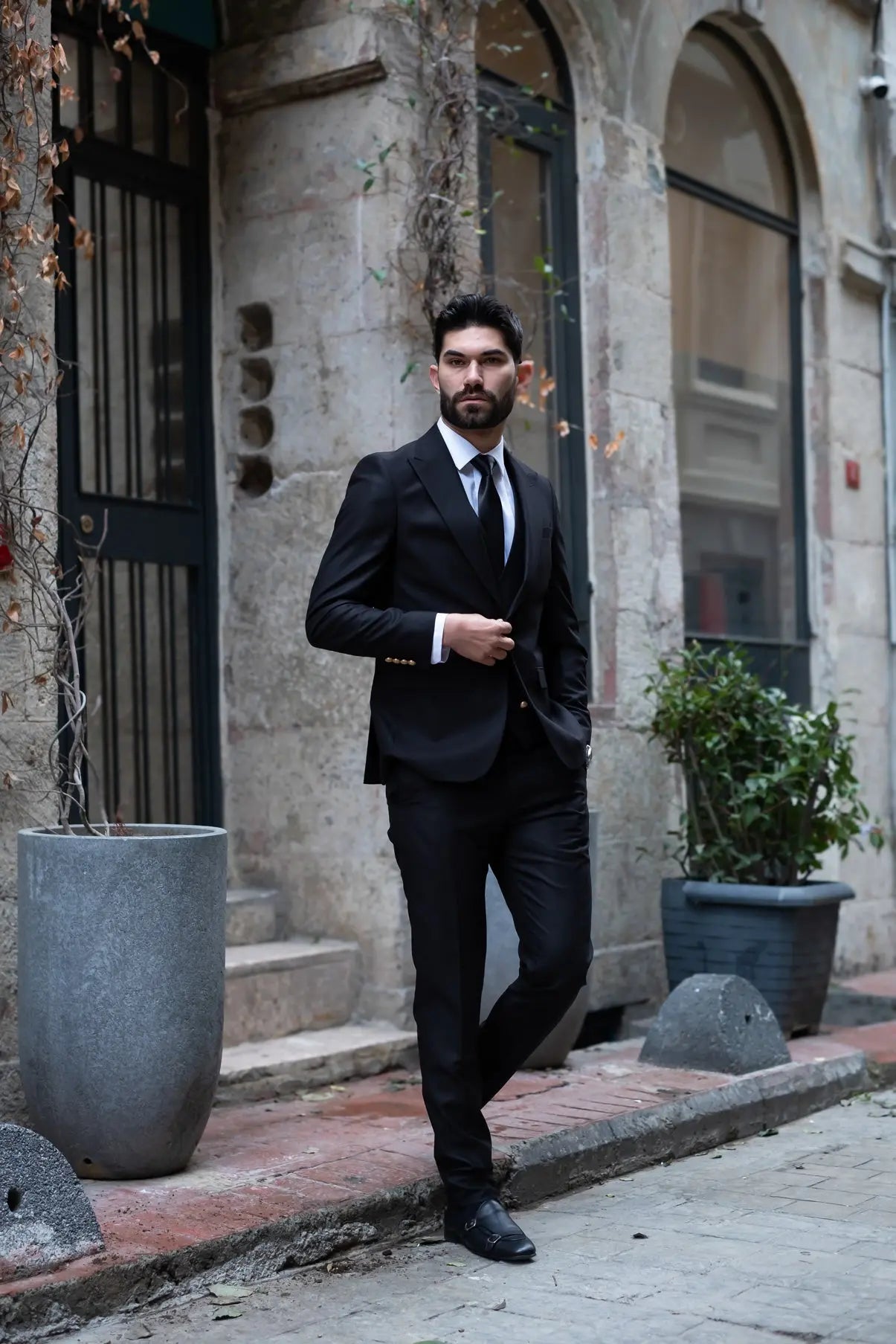 Jet Black Men's Three Piece Suit Slim Fit with Gold Buttons 36UK - 46EU / Black / Slim Fit Jet Black Men's Three Piece Suit Slim Fit with Gold Buttons 36UK - 46EU / Black / Slim Fit