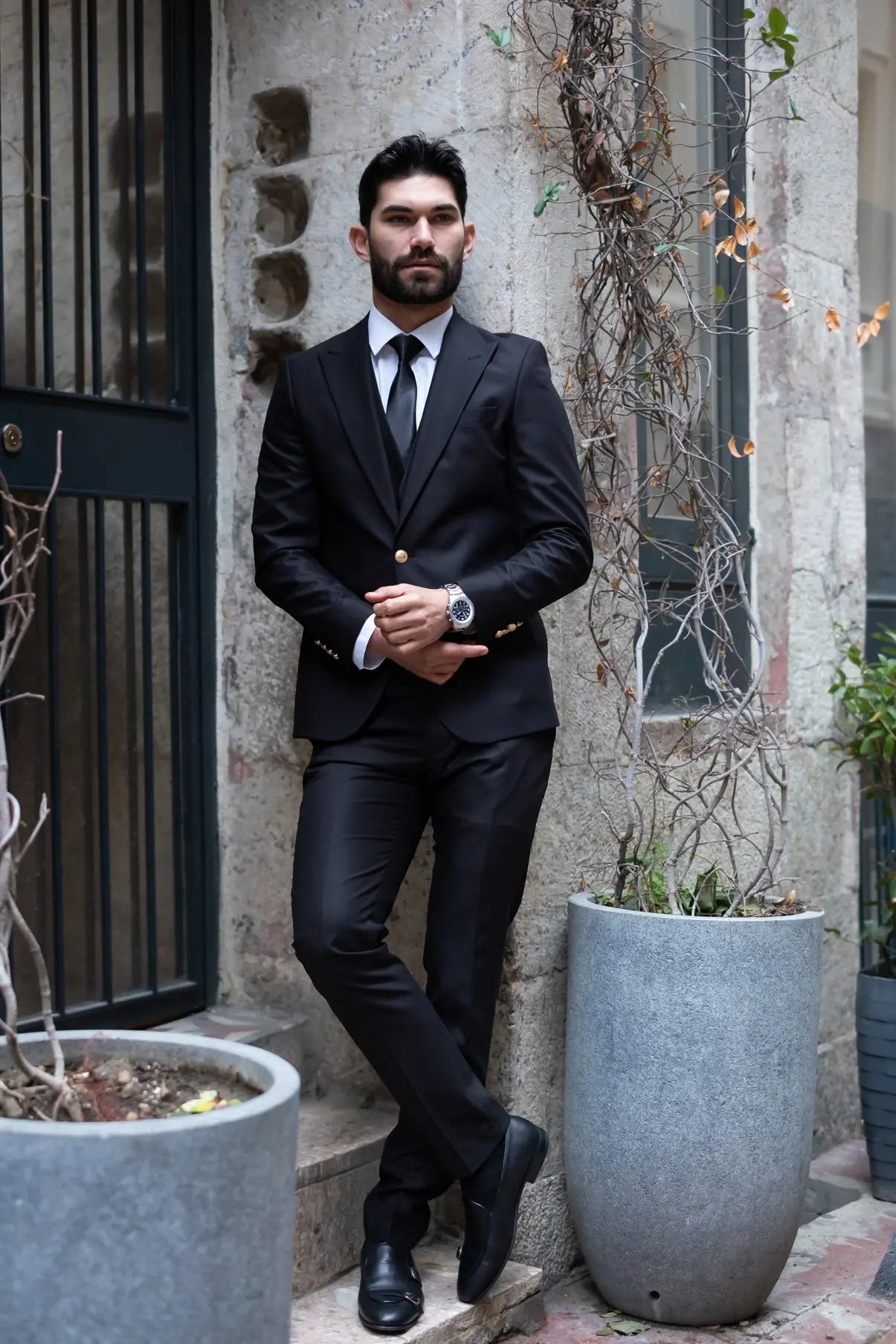 Jet Black Men's Three Piece Suit Slim Fit with Gold Buttons 36UK - 46EU / Black / Slim Fit Jet Black Men's Three Piece Suit Slim Fit with Gold Buttons 36UK - 46EU / Black / Slim Fit
