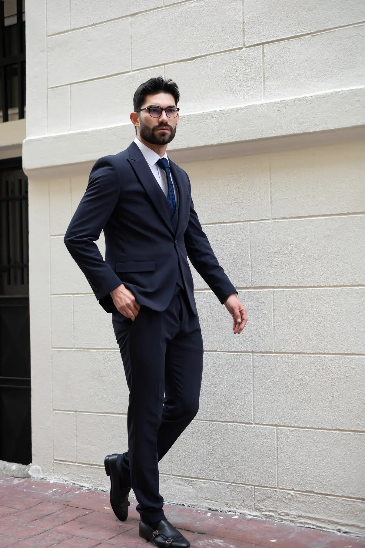 Shadow Slim Fit Navy Blue Men's Three Piece Suit - Novo Suit