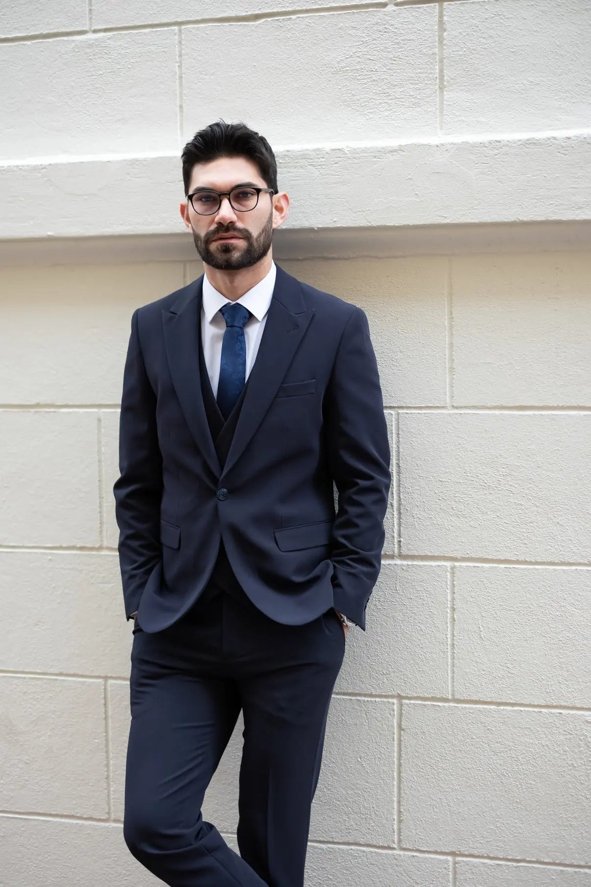 Shadow Slim Fit Navy Blue Men's Three Piece Suit - Novo Suit